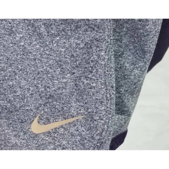 Nike Quarter Zip - Picture 3 of 4